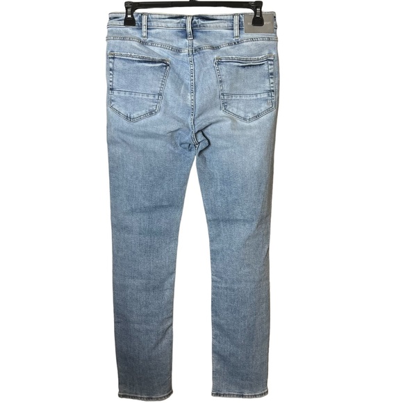 Silver Jeans Kenaston Distressed Light Blue Denim Jeans Size 32 - Picture 5 of 10